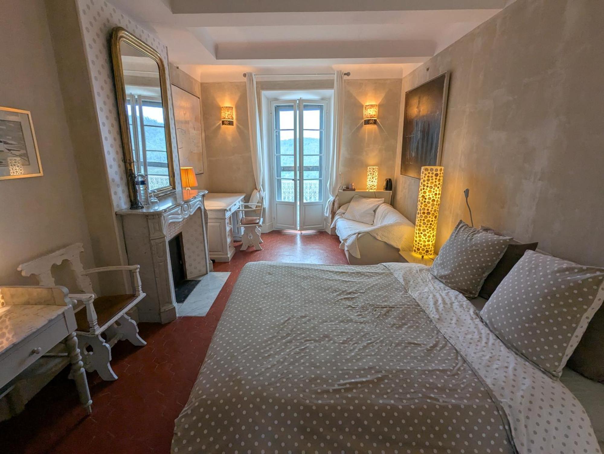 Bed and Breakfast Les Chapeliers Claviers Esterno foto